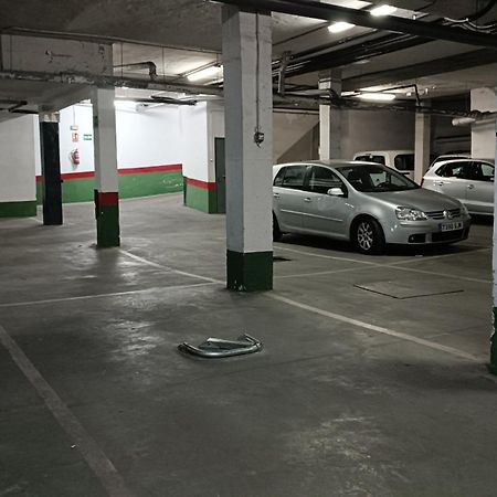 Sherryflat Caballeros - Parking Jerez de la Frontera Exterior photo